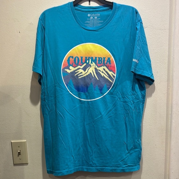Columbia Blue Short Sleeve Graphic Tee - Picture 1 of 3